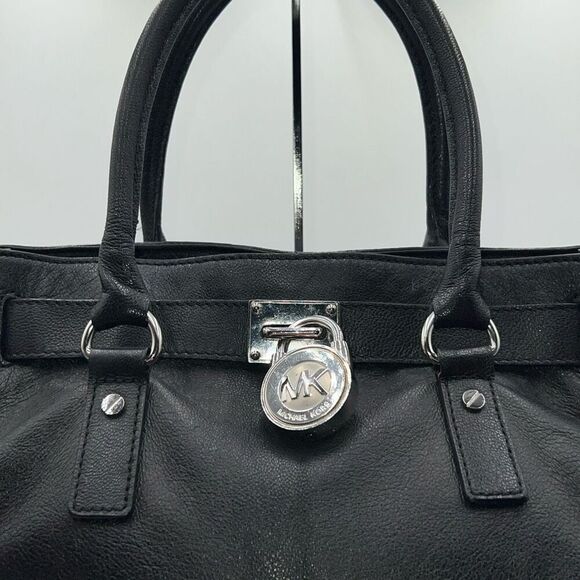 Michael Kors Hamilton Black Leather Bag - Picture 2 of 14
